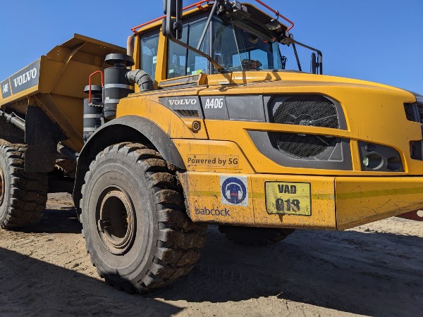 5G mine truck