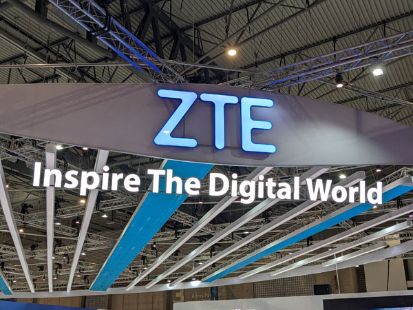 ZTE bags Best Connected Consumer Device GLOMO at MWC2022
