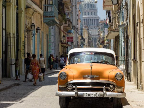 Cuba expects fast mobile growth