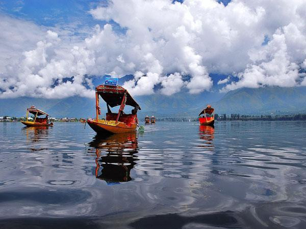 India relaxes Jammu and Kashmir internet blackout